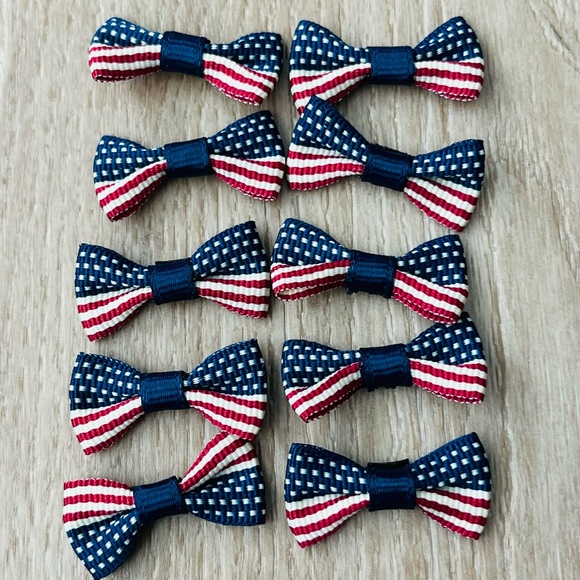 Accessories - American Flag Bow Buttons
